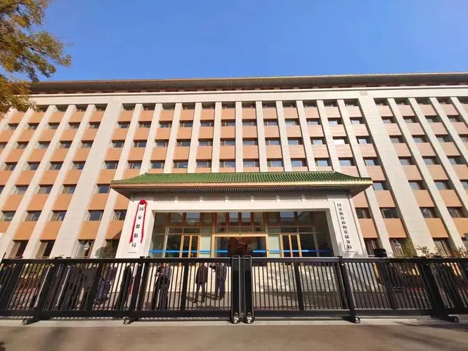 國(guó)家數(shù)據(jù)局黨組書(shū)記、局長(zhǎng)劉烈宏在《旗幟》發(fā)表署名文章